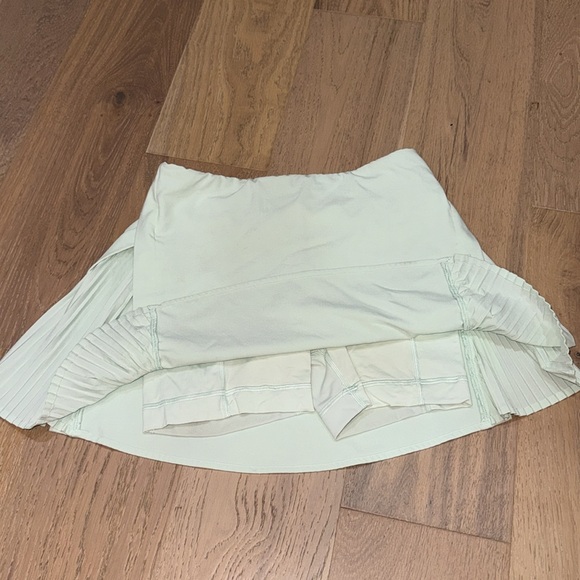 Lululemon Pleated skort - Picture 6 of 8